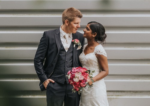 Linvy & Willi Wedding Highlight Halle Tor 2 Köln Hochzeit Kirche Basilika St. Ursula